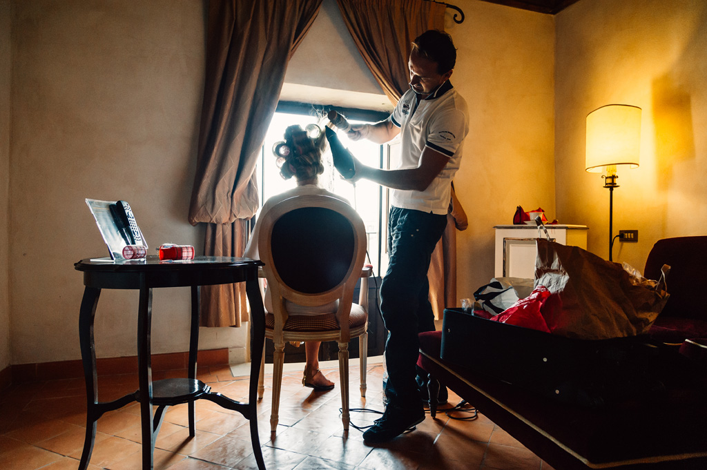 Fotografo Matrimonio Villa Del Cardinale Un parrucchiere sistema