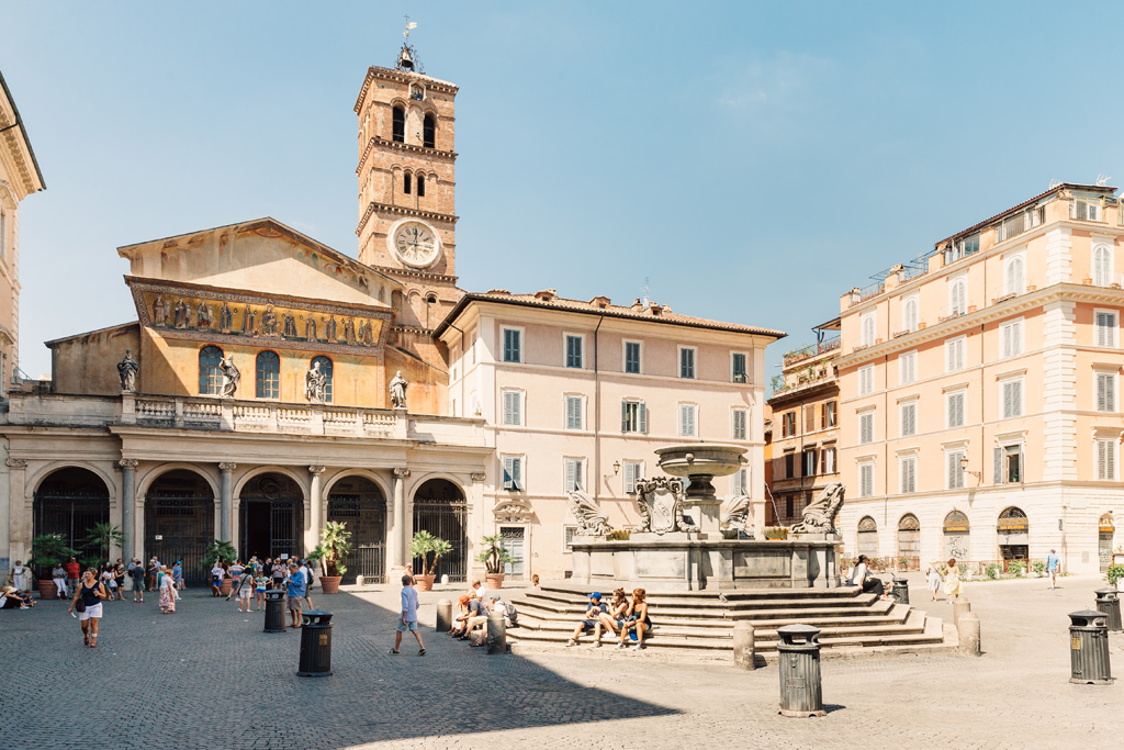Fotografo Matrimonio Villa Del Cardinale Una panoramica della Chiesa di Santa Maria