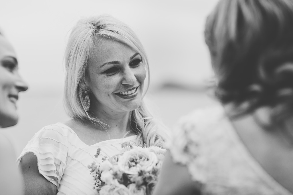 Fotografo Matrimonio Lago di Garda Il sorriso della damigella che ha conquistato il bouquet