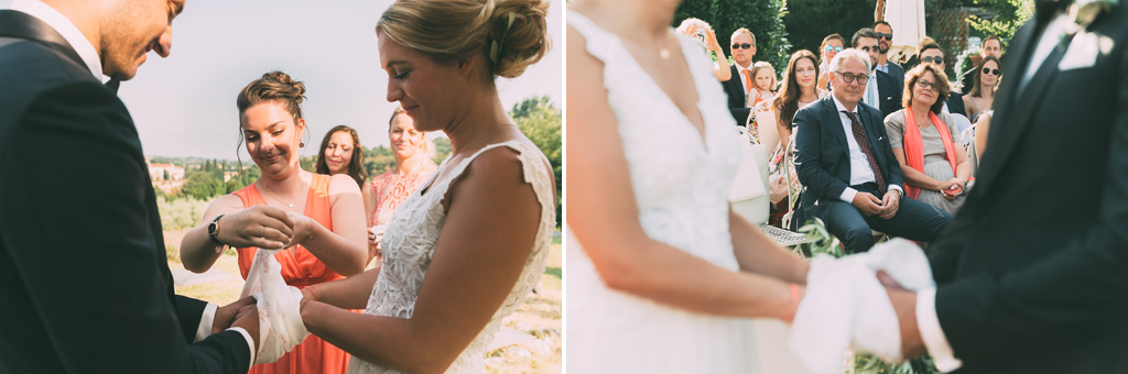 Fotografo Matrimonio Lago di Garda Una damigella copre le mani degli sposi