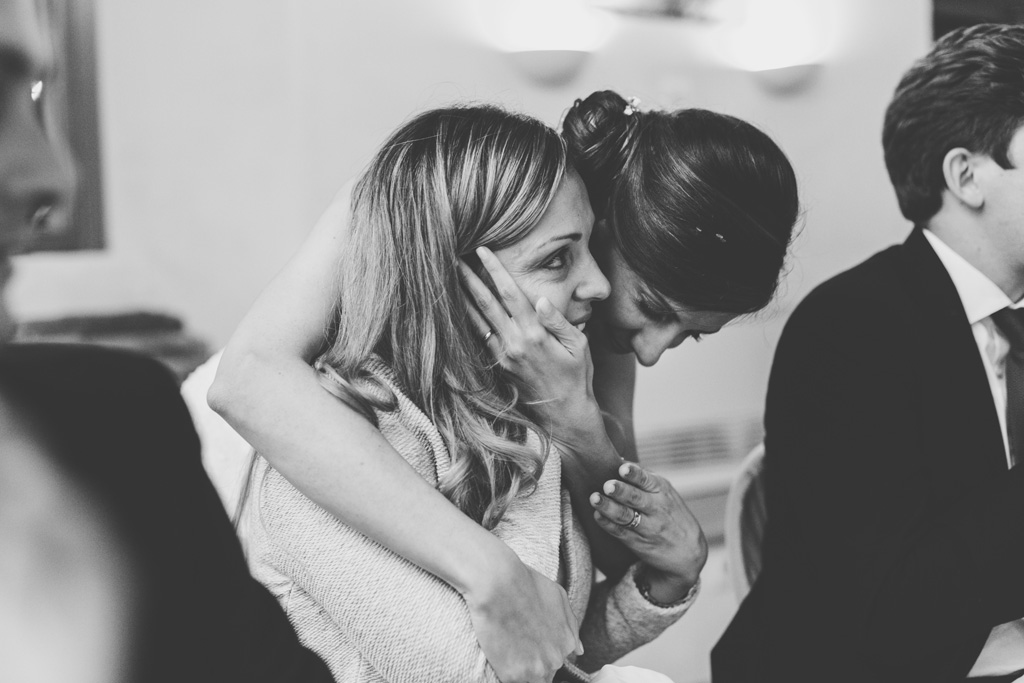Fotografo Matrimonio Pavia Gli invitati si commuovono durante il ricevimento