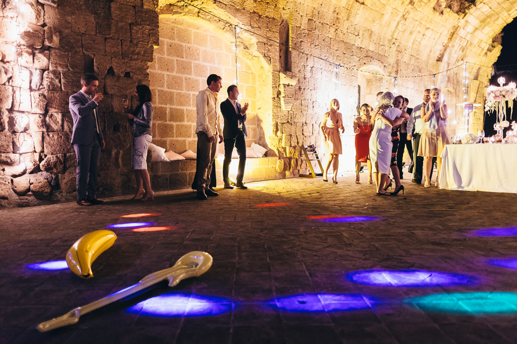 Fotografo Matrimonio Orvieto Gli invitati danzano in pista