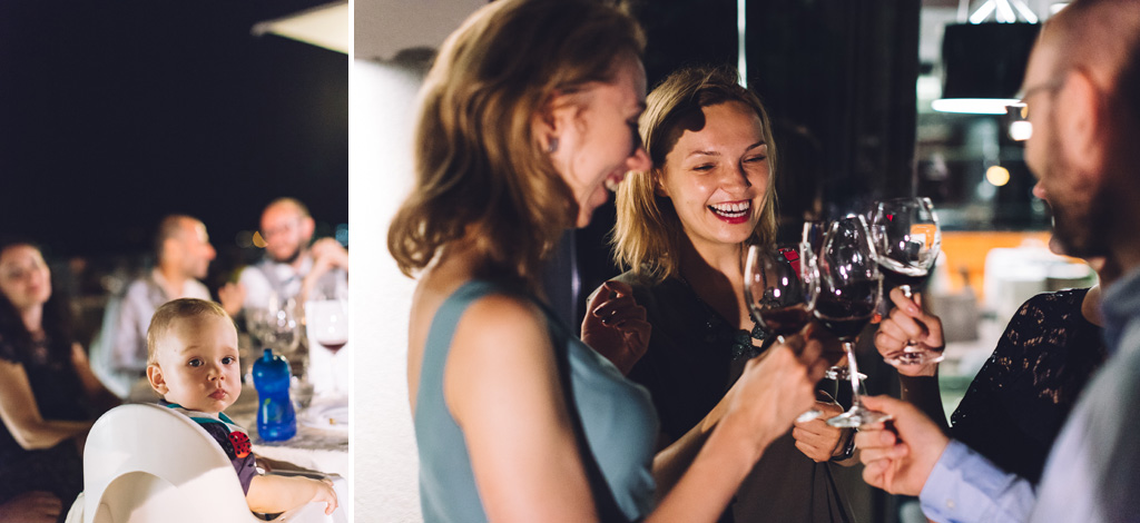 Fotografo Matrimonio Langhe Gli invitati festeggiano e nel frattempo un bambino osserva il mondo spensierato