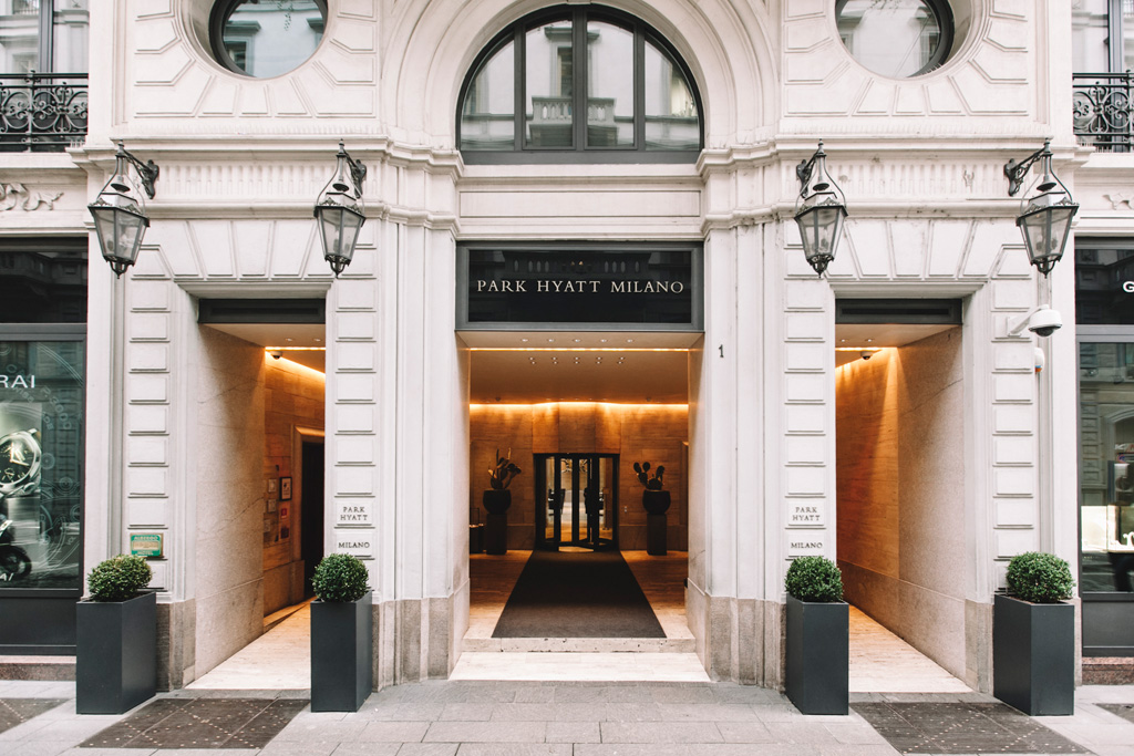 Di.Gi International Un particolare dell'ingresso dell'Hotel Park Hyatt presso Milano