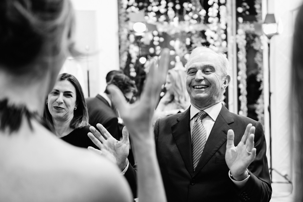 Inaugurazione Store Pronovias Il presidente Alberto Palatchi saluta amici e colleghi
