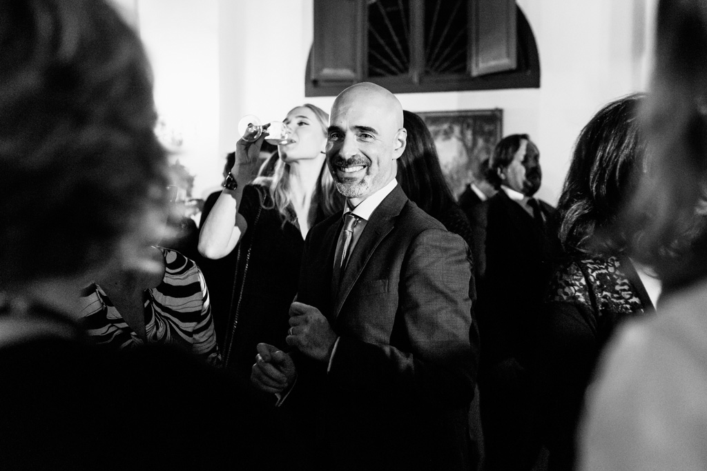 Convegno Antitrust Un invitato sorride durante una bella serata