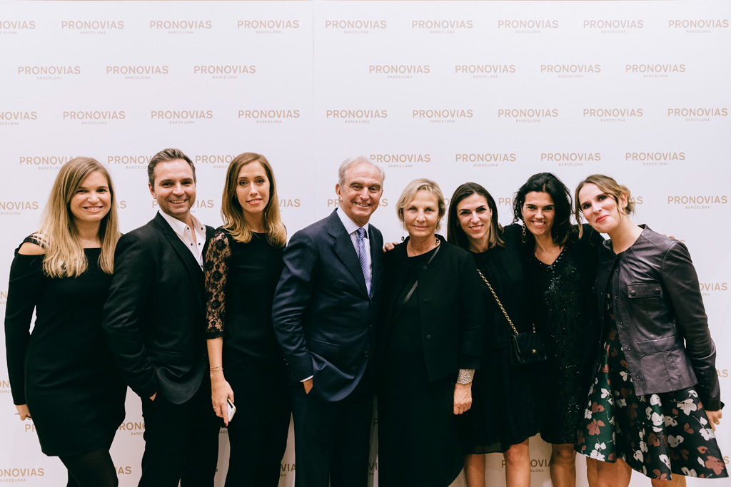 Inaugurazione Store Pronovias Il presidente Alberto Palatchi è in compagnia di numerosi invitati in posa durante il Photocall ripresi da Alessandro Della Savia