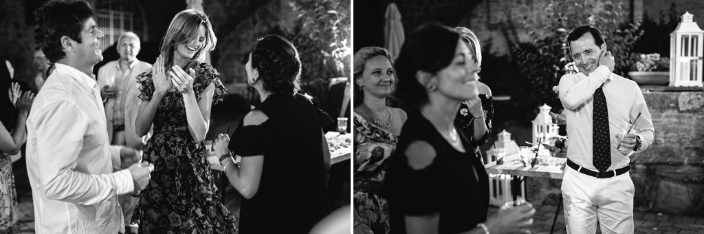 Fotografo Matrimonio Basilica San Galgano Toscana Gli invitati ballano e sorridono