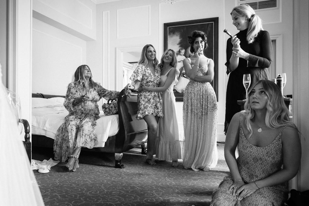 Wedding Photographer Como Lake Villa Pizzo Villa d'Este le amiche della sposa a villa d'este lago di como tom e indigo