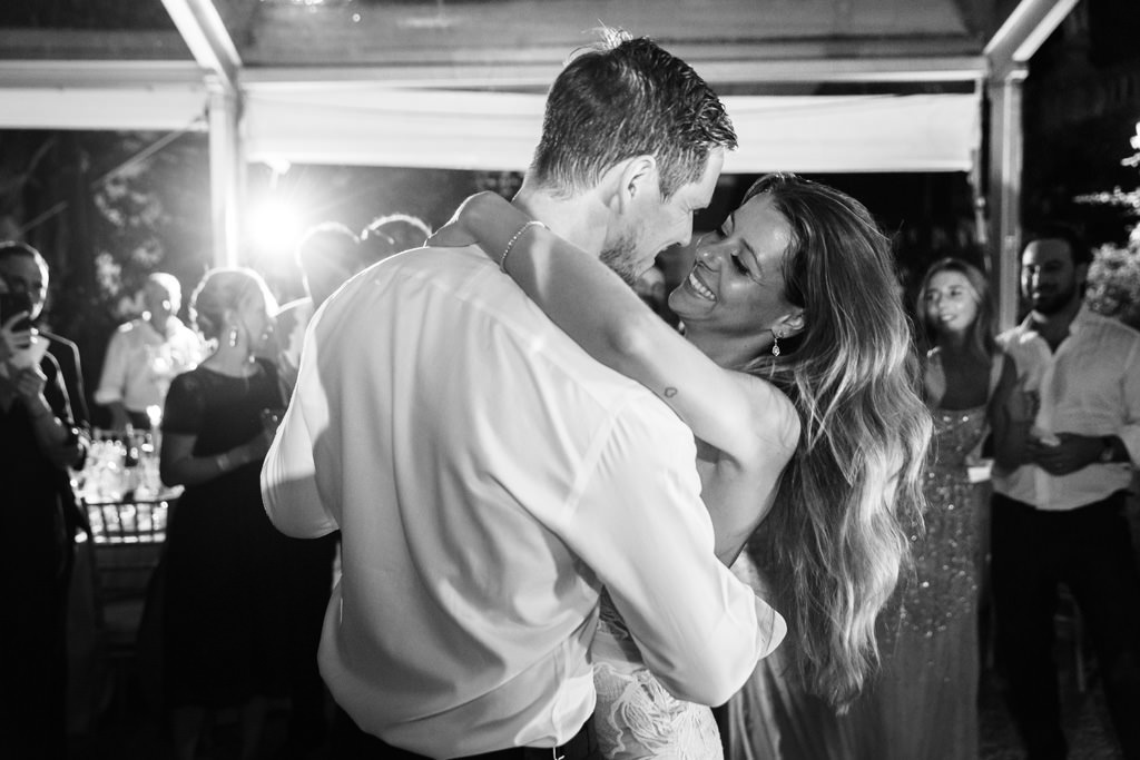Wedding Photographer Como Lake Villa Pizzo Villa d'Este primo ballo tom e indigo matrimonio lago di como villa pizzo bianco e nero