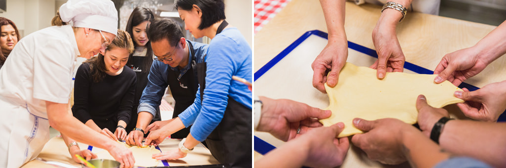 Fotografo Evento Aziendale Milano Eataly Boeucc I dipendenti s'impegnano a preparare la torta di Strudel con la supervisione di una cuoca