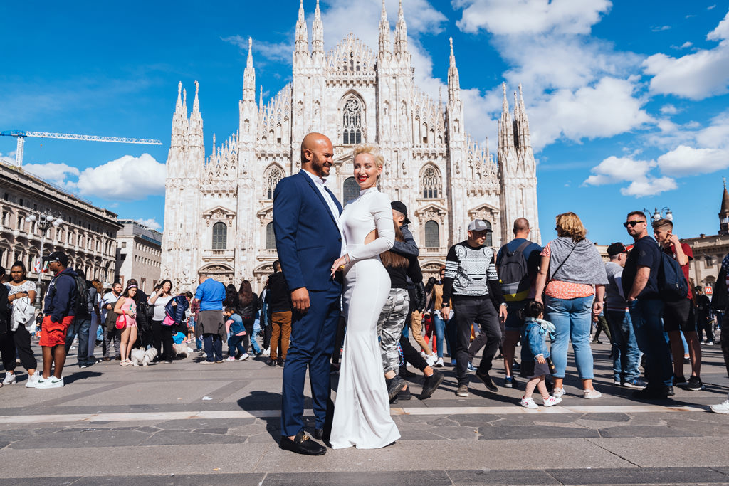 fotografo ritratto coppia milano duomo