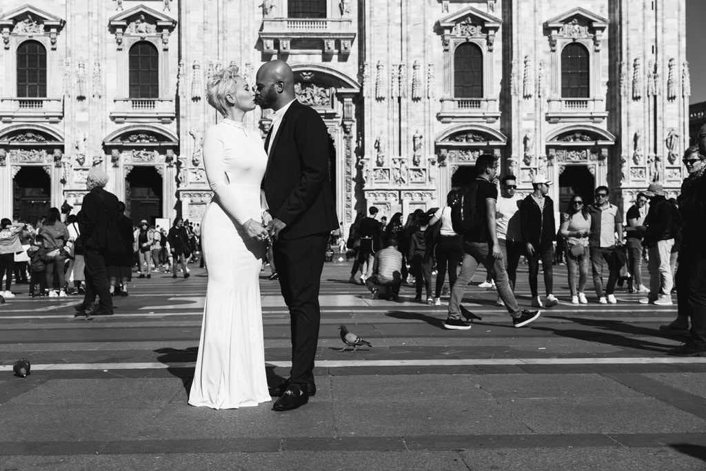 fotografo ritratto coppia milano duomo