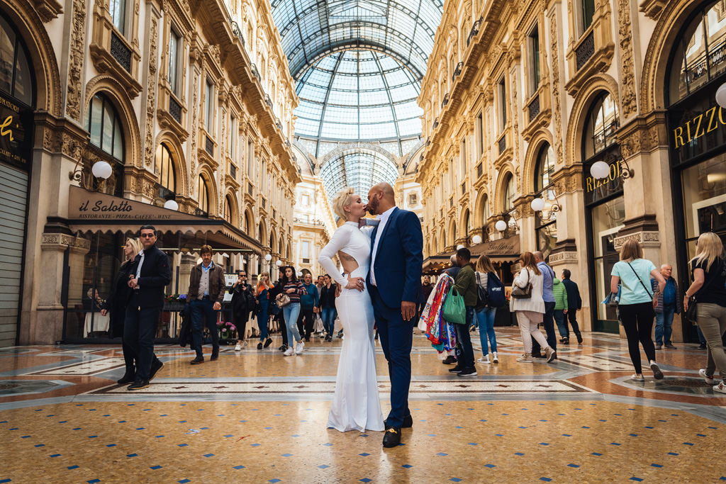 fotografo ritratto coppia milano duomo