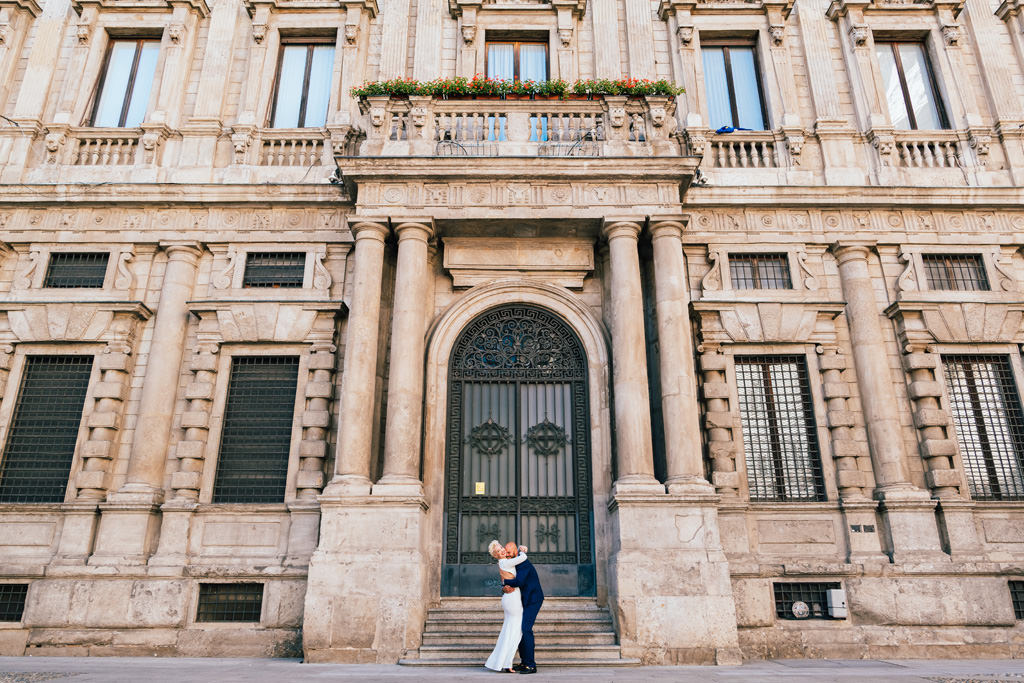 fotografo ritratto coppia milano duomo