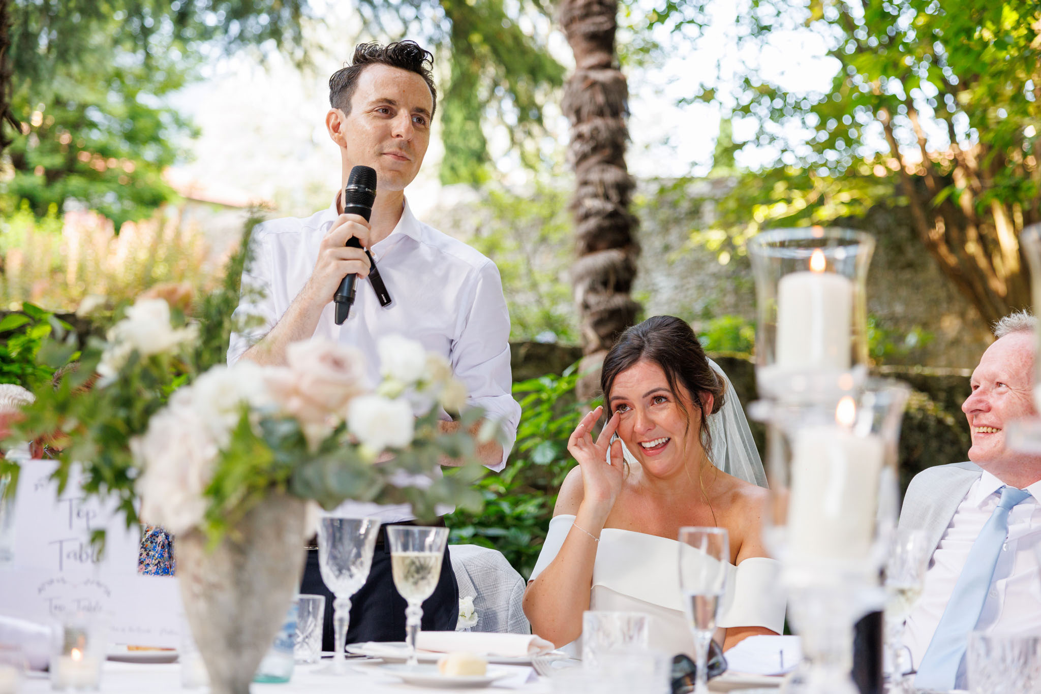 Destination Wedding Photographer Como Uno sposo che fa emozionare la sposa con il discorso di matrimonio