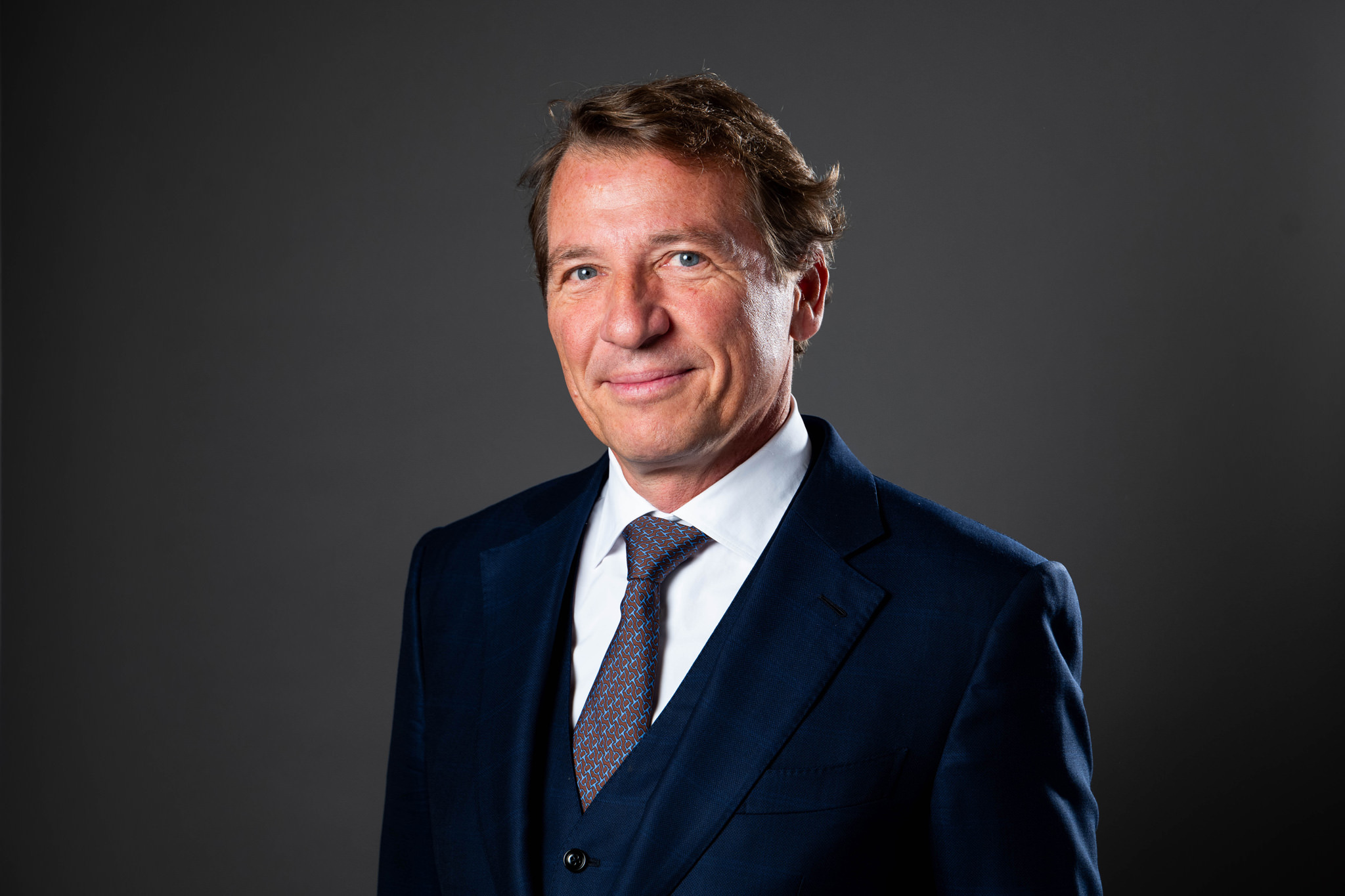 Fotografo-profilo-linkedin-ritratto-professionale-Milano