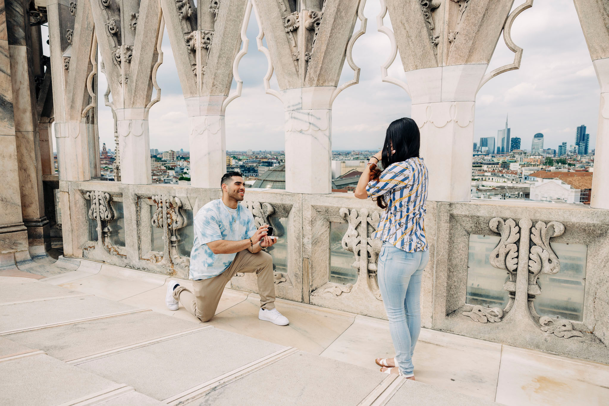 Servizio fotografico di una proposta di matrimonio a Milano