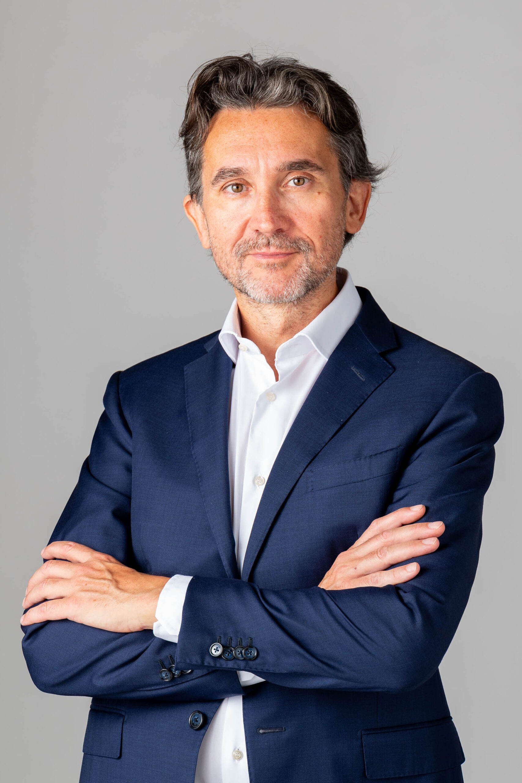 DSV-250604-0095 Ritratto professionale di un manager senior